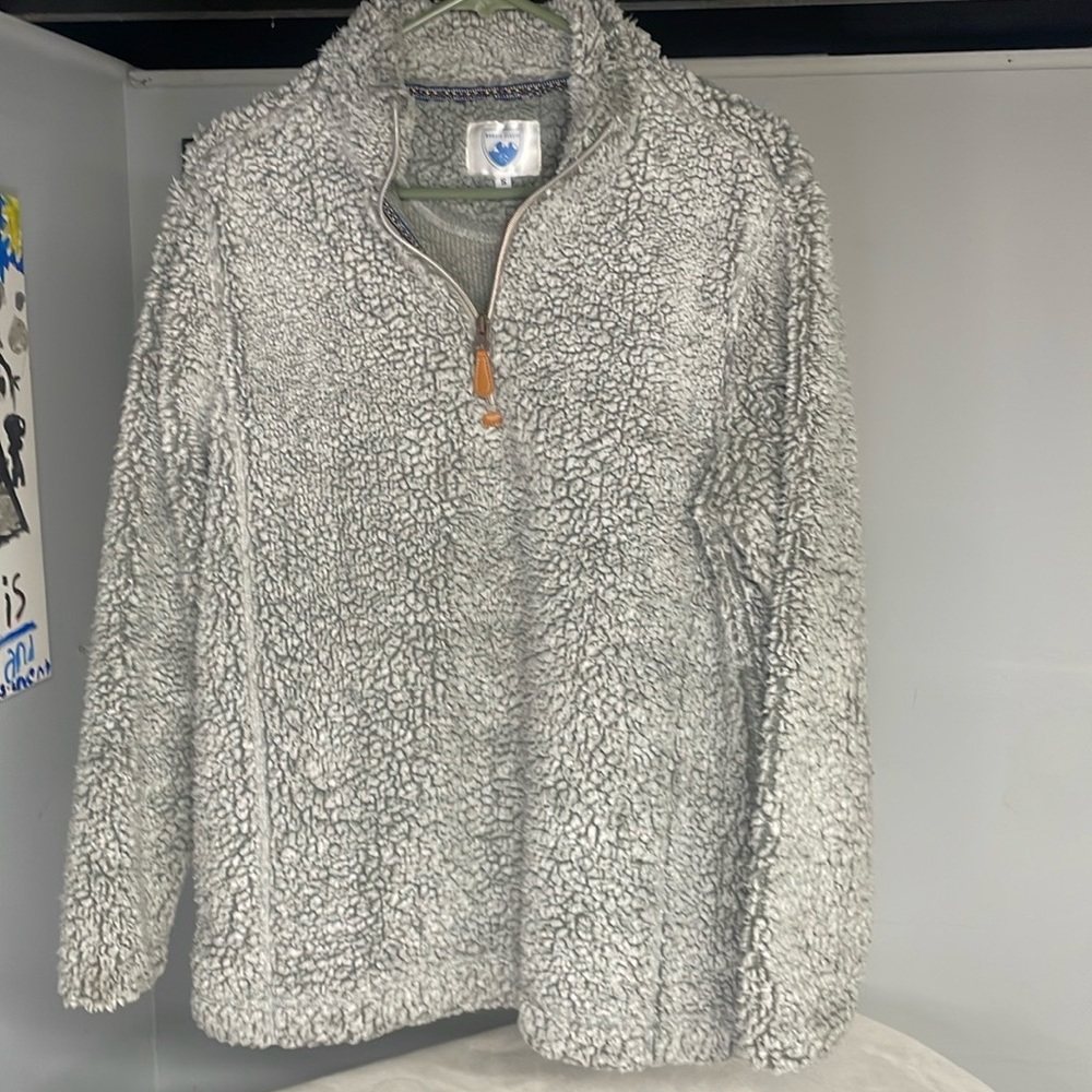 Nordic Fleece women’s small gray pull over sweater.